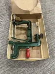 White Mountain Apple Parer Corer Slicer Peeler With Box. Fixed Price $15.99.