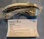 New Pampered Chef Garlic Press & Cleaning Tool 2576 Original Box. Fixed Price $22.50.