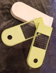 Progressive 2 Cup Onion Vegetable / Fruit Chopper With Different Size Blades. Fixed Price $11.99.