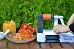 Spiralizer Vegetable Slicer Lynworth Blade Model S8-100. Fixed Price $20.00.
