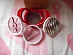 Avon 4 In 1 Slicer & Dicer, New. Fixed Price $9.99.