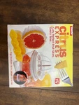 New Vintage Emson Citrus Express 2-IN-1 Manual Fruit Slicer & Juicer 1997. Fixed Price $15.00.