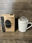 Pampered Chef Flour/sugar Shaker #1695. Fixed Price $16.00.