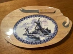 Delftware Holland Nos Cheese Board Tile Knife Gift 9.25 X 6. Fixed Price $10.50.