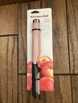 New Kitchenaid Euro Peeler W/blade Cover Pink Dried Rose KE112OHDRA. Fixed Price $14.95.
