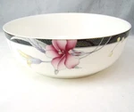 Mikasa Bone China Cosmo CAE02 Round Vegetable Bowl. Fixed Price $28.50.
