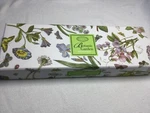 Portmeirion Botanic Garden Cake Slicer Nib. Fixed Price $16.99.