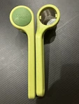 Joseph Helix Garlic Press Mincer Ergonomic Twist-action Hand Juicer. Fixed Price $13.05.