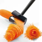 Spiral Peeler Creative Fruit & Veggie Rotating Flower Cutter Kitchen Gadget.. Fixed Price $6.35.
