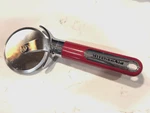 Kitchenaid Stainless Steel Heavy Duty Pizza Wheel Cutter Slicer Red. Fixed Price $7.00.