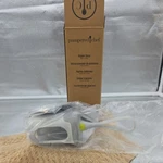 Pampered Chef Pepper - Item# 101549 Nesting Large & Small Corers Nib. Fixed Price $10.00.