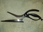 Dreamfarm Scizza 2-IN-1 Pizza Cutter Scissors & Non-stick Slice Server, Black. Fixed Price $19.75.