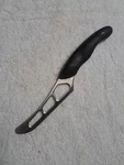 Cutco 1504 Kp Serated Cheese Kitchen Knife Black Soft Grip Handle Usa Made. Fixed Price $49.99.