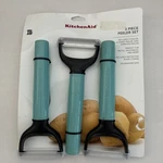 New Kitchenaid Aqua Sky Haqa 3 Pc Peeler Set Julienne Serrated. Fixed Price $28.00.