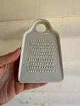 Vtg Porcelain Hand Grater 5 " 3 Textured. Ginger Garlic Parmesan Citrus Home. Fixed Price $6.00.