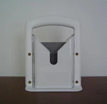 Larien White Plastic Stainless Steel Bagel Biter Guillotine Cutter Slicer Usa. Fixed Price $10.95.