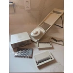 Pampered Chef Mandoline Slicer Vegetable Fruit Grater Shredder Kitchen Tool Set. Fixed Price $20.00.