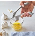 Pampered Chef Garlic Press Heavy Duty Large Easy Clean With Brush New In Box. Fixed Price $23.39.