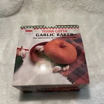 Progressive Terra Cotta Ceramic 5 Garlic Roaster Grannycore Vintage Kitchen. Fixed Price $16.99.