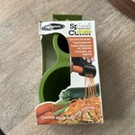 Microplane Spiral Cutter Handheld Green Small New. Fixed Price $12.99.