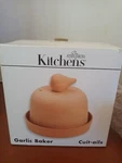 Garlic Baker Fox Run Terra Cotta New 00265. Fixed Price $20.00.